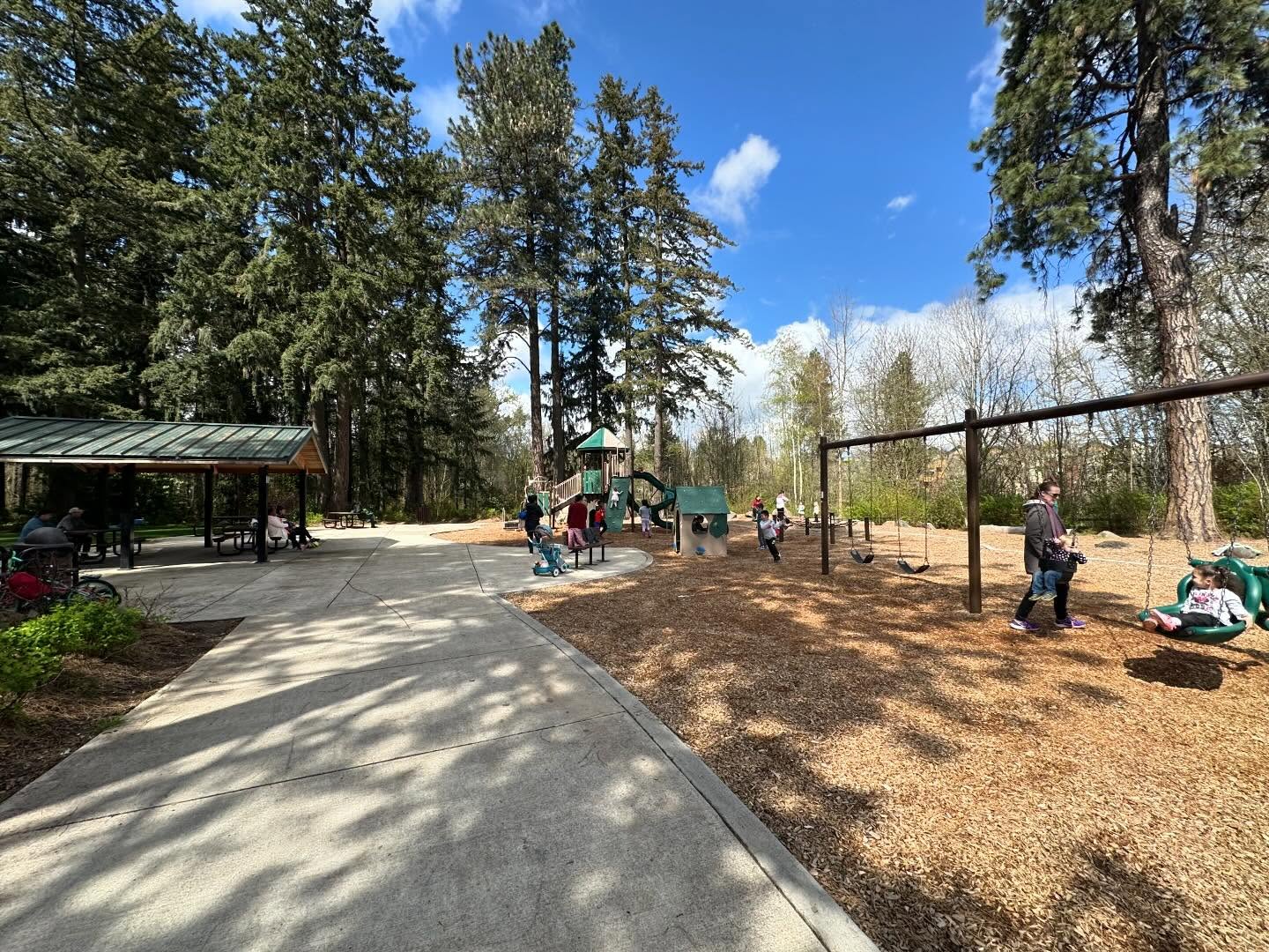 Latergram from our neighborhood park over the weekend. This little place has become a central part of our lives and one of the best parts about where we live.…