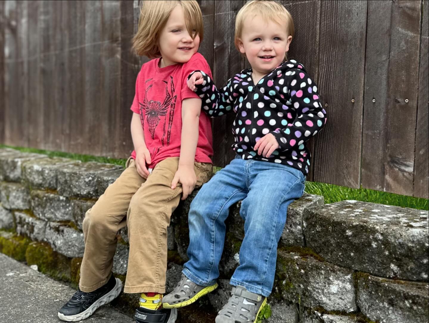 Latergram from our neighborhood park over the weekend. This little place has become a central part of our lives and one of the best parts about where we live.…